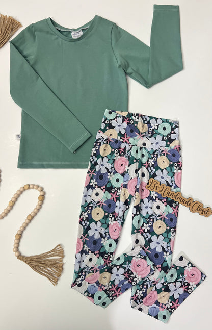 Cozy Floral on Black