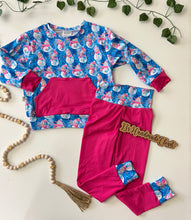 Load image into Gallery viewer, Preppy Snowman
