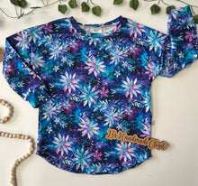 Load image into Gallery viewer, Mystic Snowflakes
