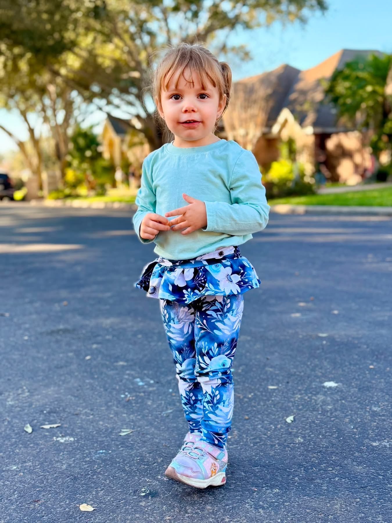 BLUE & WHITE WINTER FLORAL COTTON SPANDEX